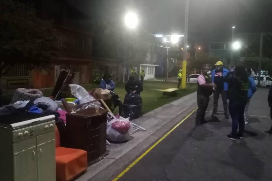 La Secretaría de Integración Social se encargó de localizar a los adultos mayores desalojados.