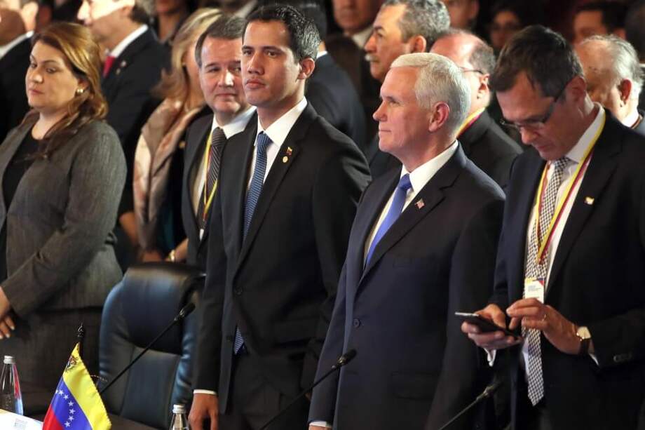 Juan Guaidó junto al vicepresidente de Estados Unidos, Mike Pence. / EFE