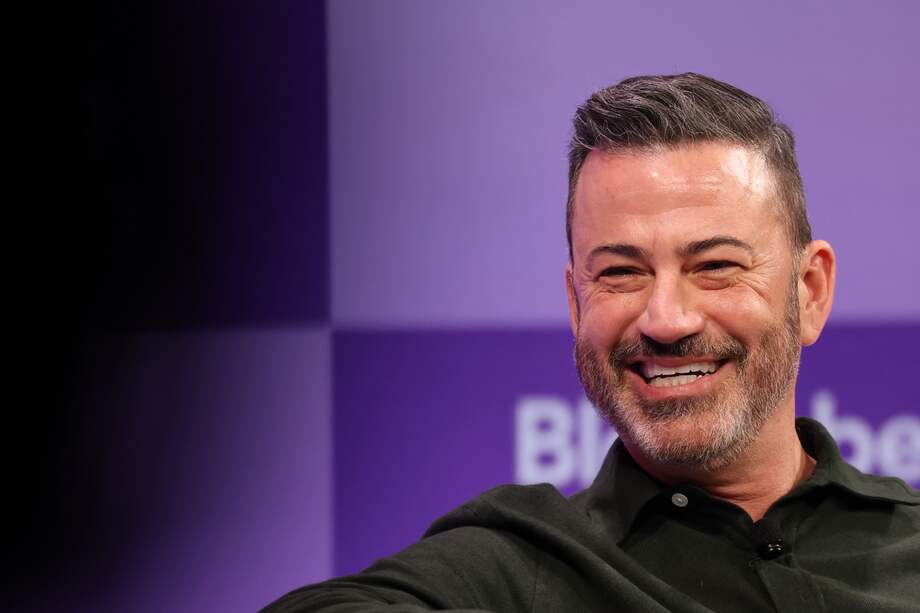 El comediante y productor de televisión Jimmy Kimmel habla durante la conferencia Bloomberg Screentime en Los Ángeles.