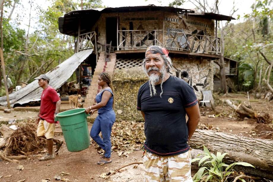 Jimmy Gordon, propietario de "La Cueva de Morgan", habla de la afectación del archipiélago y su principal actividad económica, el turismo.