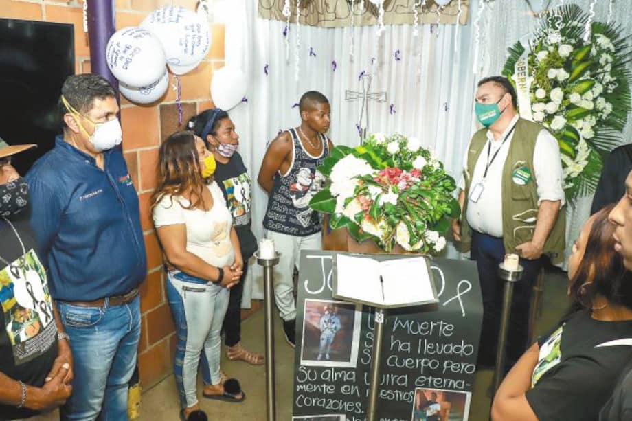 El entierro de los jóvenes se llevó a cabo en la mañana del viernes en el Cementerio de Siloé.