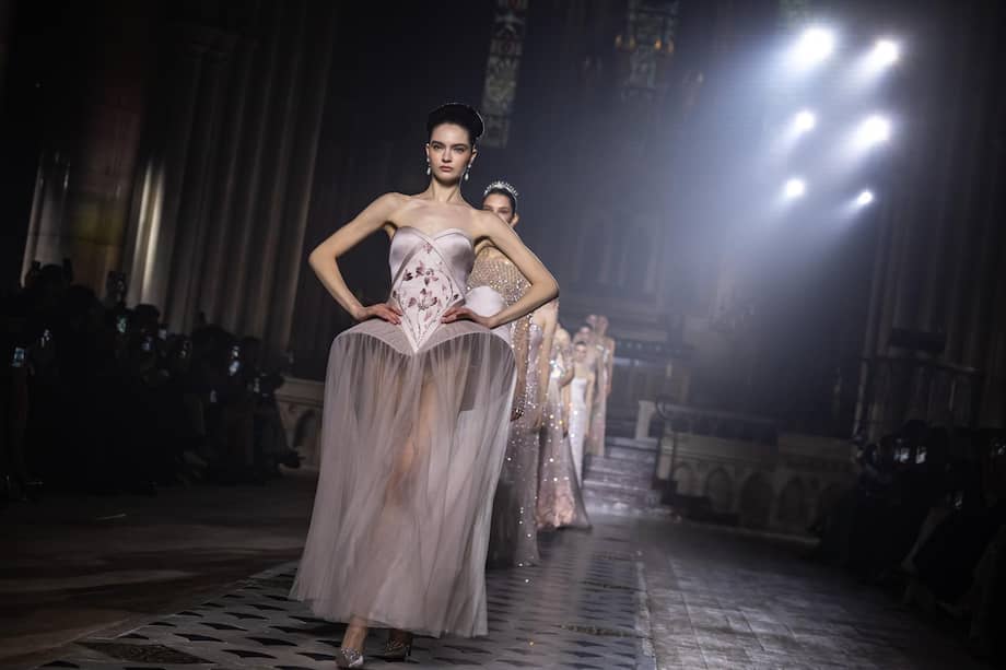 Imagen de referencia. Modelos presentan creaciones de la colección Primavera/Verano 2026 del diseñador libanés Georges Hobeika durante la Semana de la Moda de París, en París, Francia, el 26 de enero de 2026. EFE/EPA/Christophe Petit Tesson