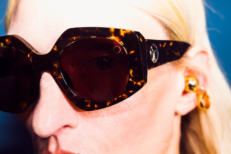 Paula Mendoza presenta “The New Point of View”, su nueva línea de gafas