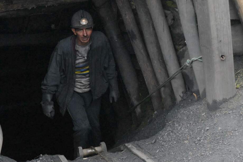 Uno de los aspectos que más interesa al gobierno es formalizar la minería.