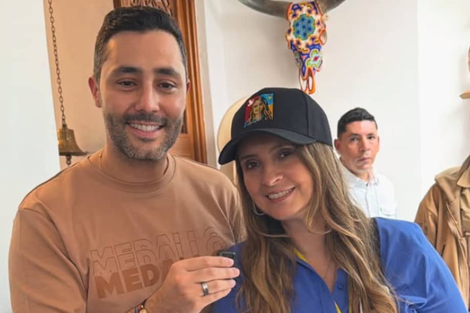 Exconcejal de Medellín Sebastián López y la candidata presidencial Paloma Valencia.