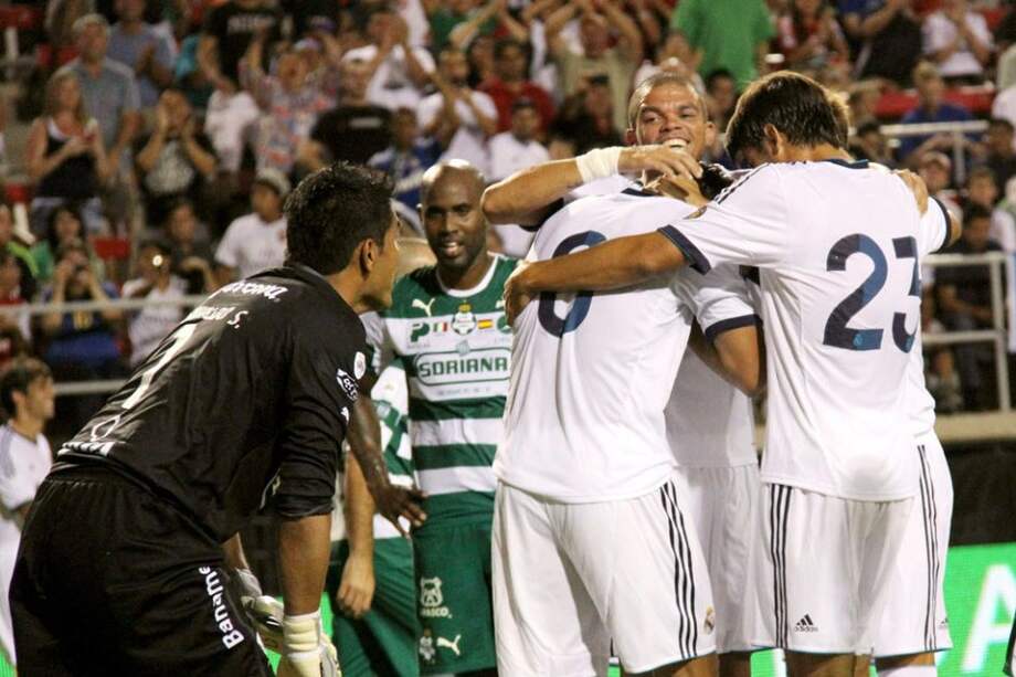En partido amistoso, Real Madrid derrotó 2-1 a Santos de México