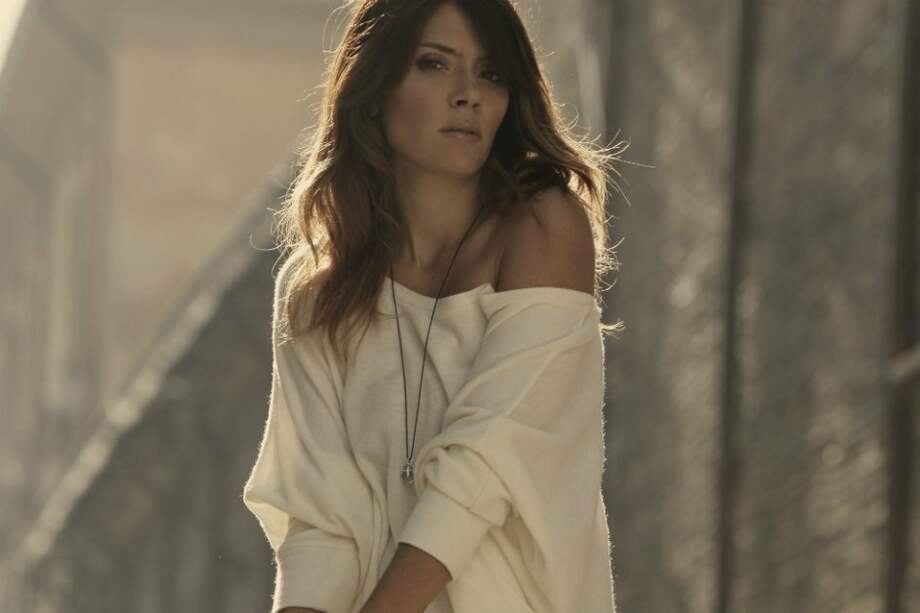 any García, cantautora de Puerto Rico, tiene proyectos de regresar a Colombia en septiembre para interpretar en vivo sus nuevas canciones. / Cortesía Sony Music