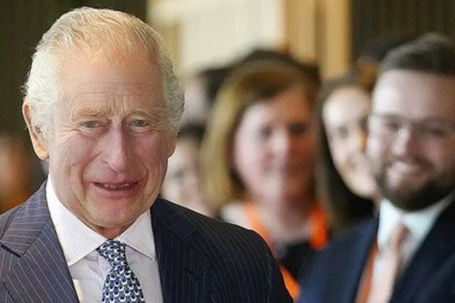 ¿Cuánto cuesta la corona que usará el Rey Carlos III durante su coronación?