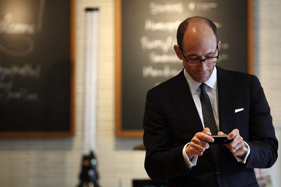 Dick Costolo dejó el más alto cargo en Twitter, compañía que en 2014 obtuvo US$1.400 millones y sumó más de 300 millones de usuarios. / Bloomberg