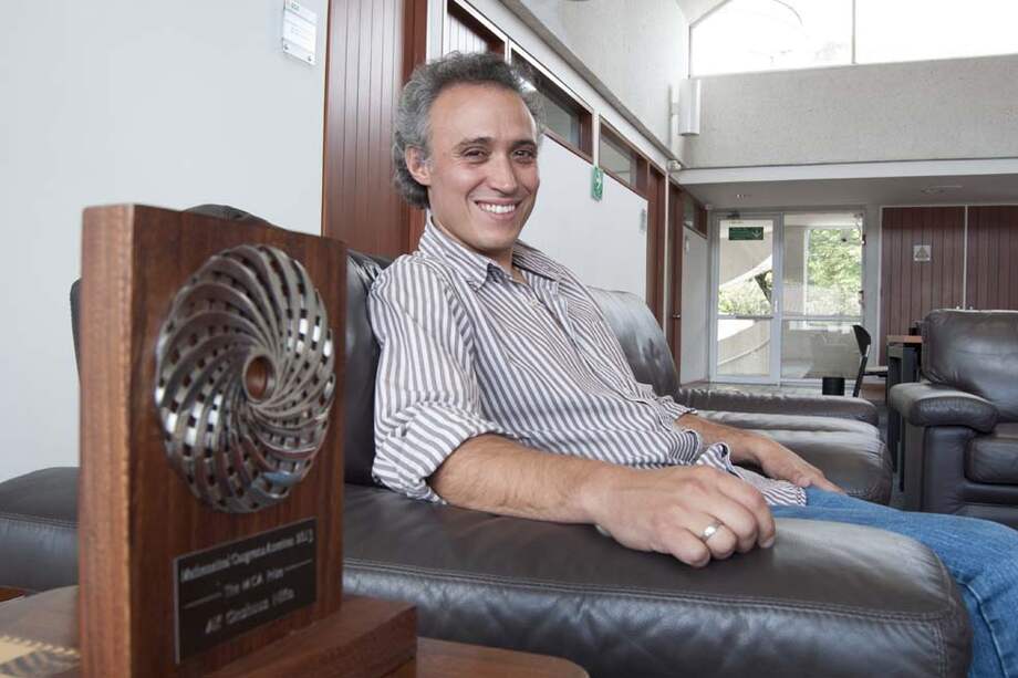 Alf Onshuus, en el edificio de Matemáticas de la Universidad de los Andes/ Nelson Sandoval