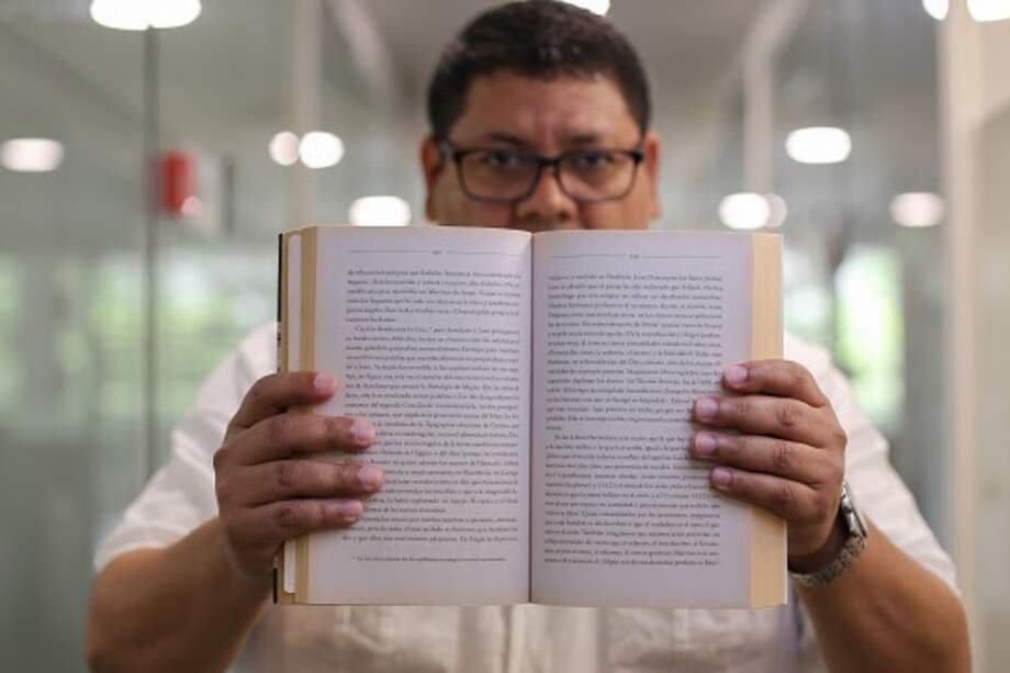 Orlando Araújo Fontalvo, además de literato, es investigador de la Universidad del Norte, en Barranquilla, y columnista del periódico El Heraldo.