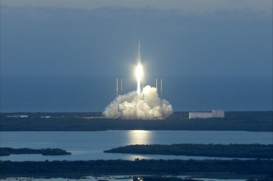 Spacex lanza satélite de observación para monitorear la actividad solar ...