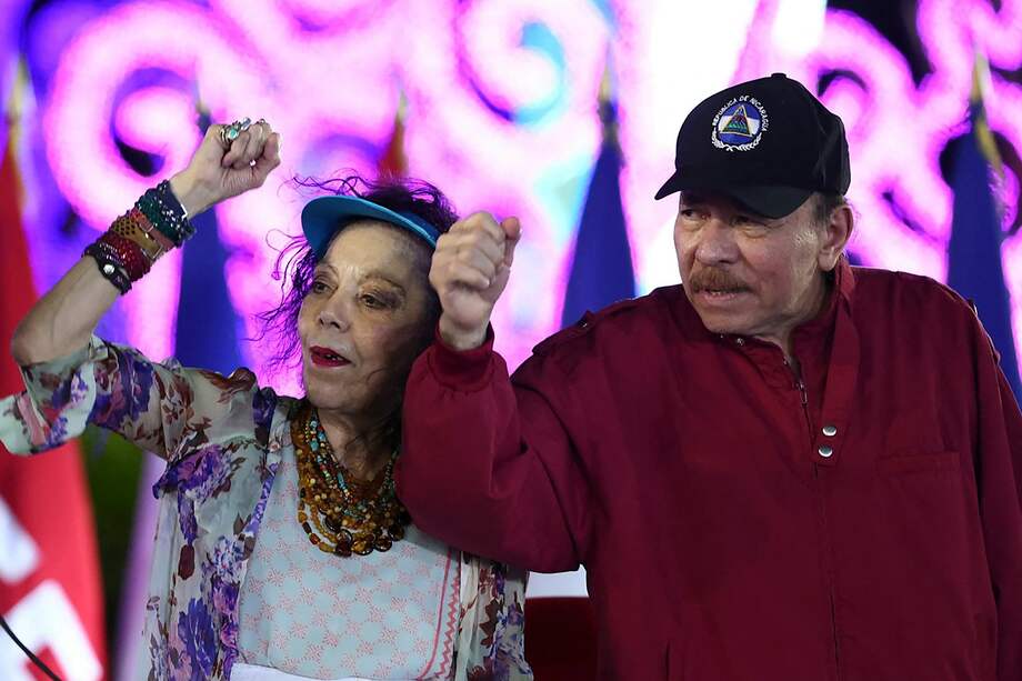 Rosario Murillo junto a Daniel Ortega en Nicaragua.
