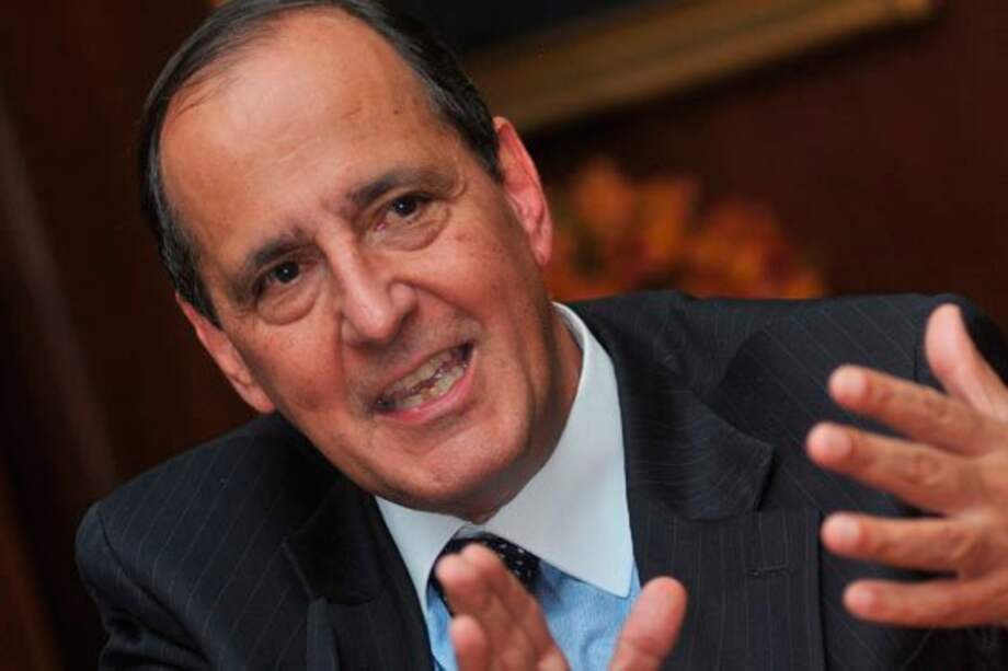 Primeras demandas para restituir tierras a desplazados por Farc en Colombia