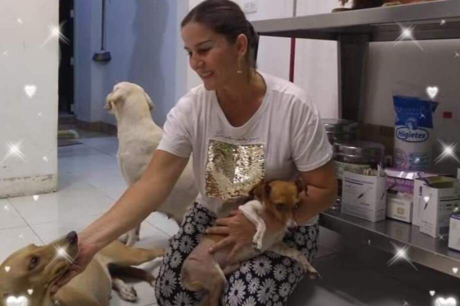 Nidia Vargas es una mujer de 55 años que empezó su labor como rescatista gracias al ejemplo de su papá.