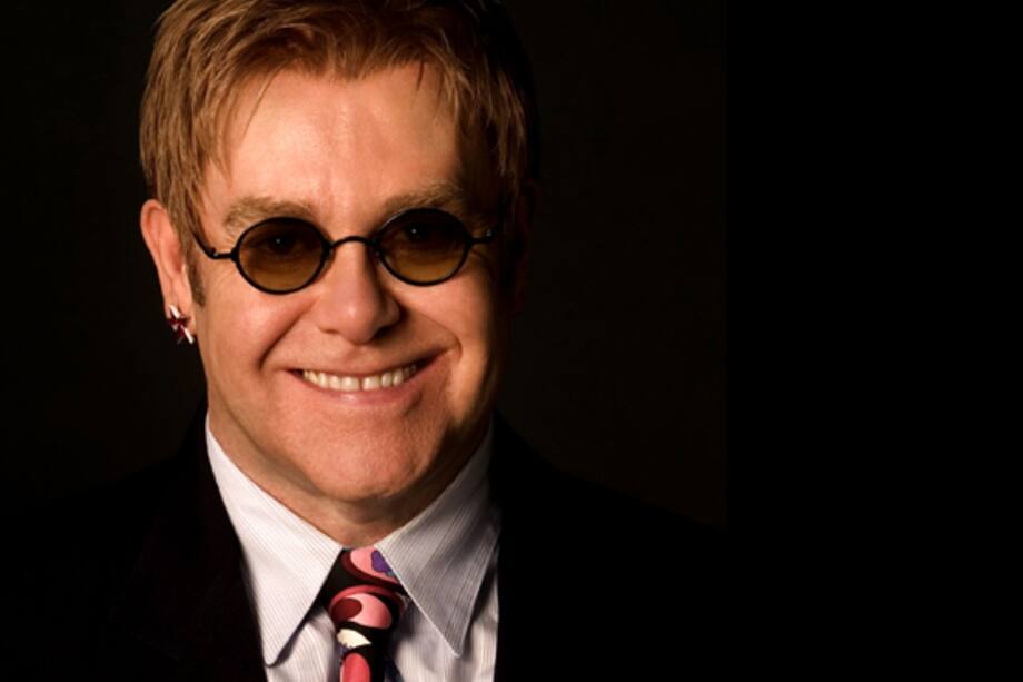 Elton John y su marido son padres de un niño