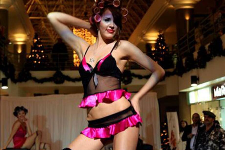 Un desfile muy sensual en Líbano