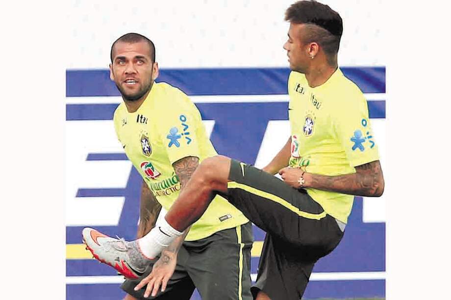 El lateral de la selección brasileña Dani Alves, mejor amigo de Neymar y compañero en el Barcelona. EFE