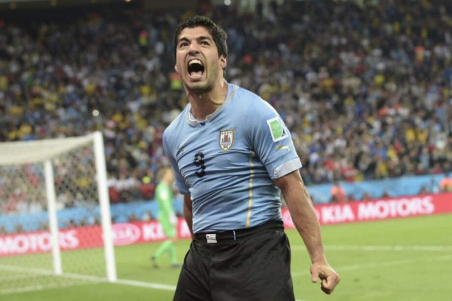 El historial de mordiscos de Luis Suárez