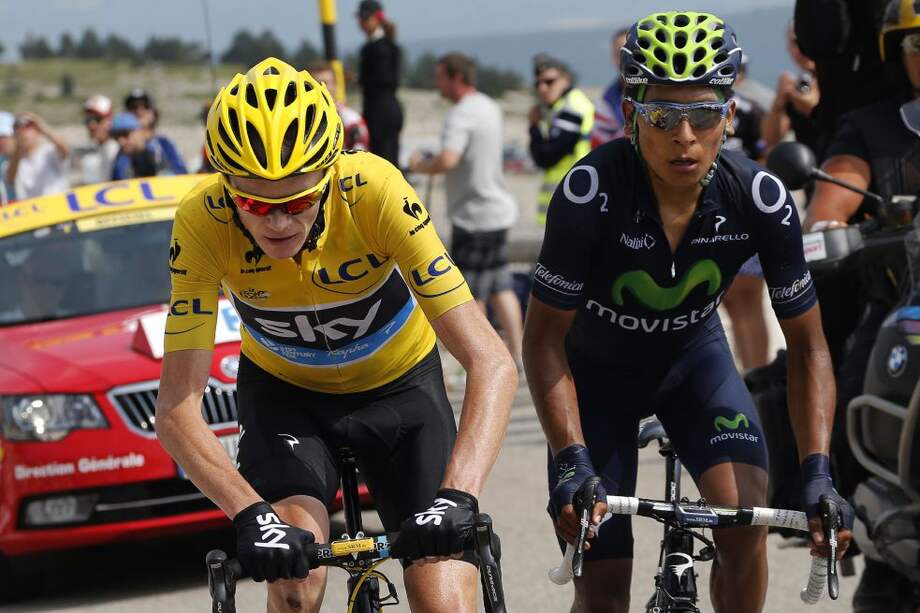 Quintana y Chris Froome (izq.) han sido rivales en el Tour de Francia. En 2018 se verán las caras nuevamente. / AFP