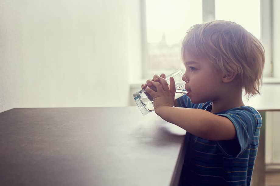 Los niños expresan su necesidad de hidratarse desde los tres años.