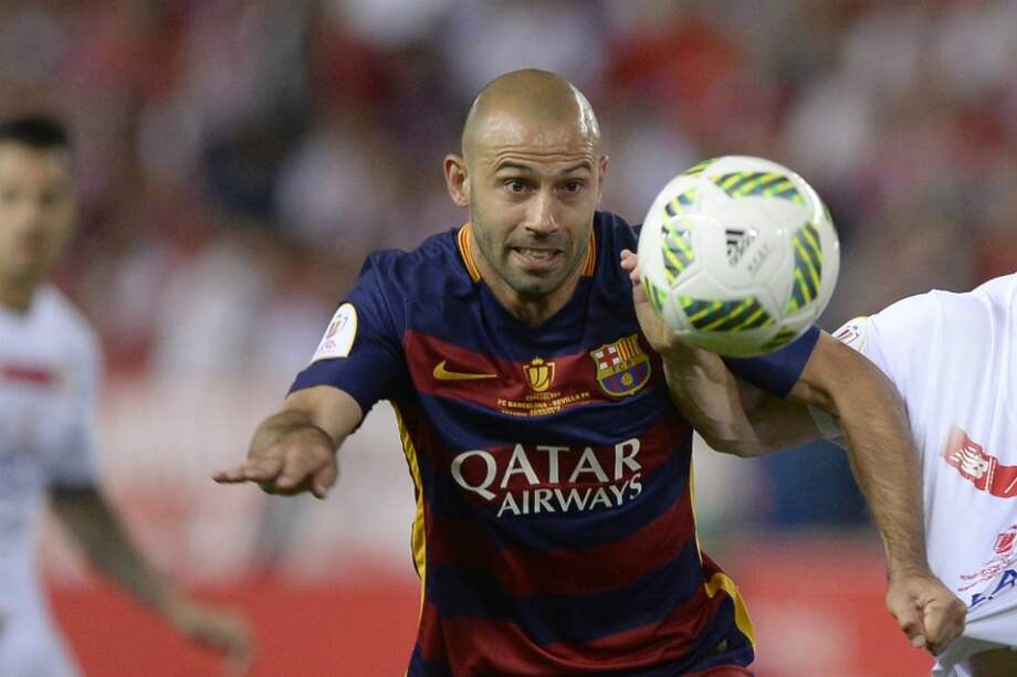 Mascherano tiene contrato con el equipo azulgrana hasta junio de 2018 y una cláusula de rescisión de 100 millones de euros. / AFP