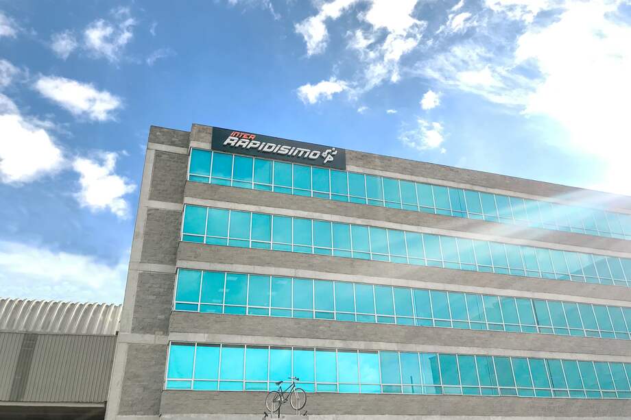 En el caso de Norman Chaparro, su indiscutible selección se dio gracias a su liderazgo realizado en Inter Rapidísimo, empresa que ya cumplió 35 años de operación.