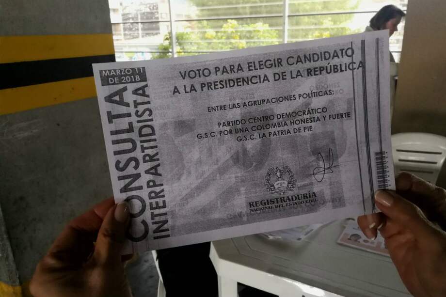 En varios puntos del país hubo quejas de los votantes por falta de tarjetones para la consulta interpartidista. / Óscar Pérez - El Espectador