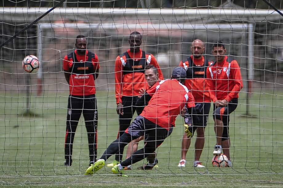 Entrenamiento del cuadro cardenal durante la semana previa al juego por la fecha 13 de la Liga Águila. / Mauricio Alvarado- El Espectador