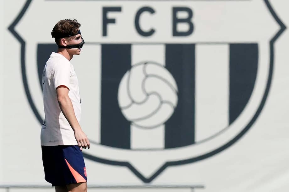 El jugador del FC Barcelona, Fermín López, durante el entrenamiento del primer equipo en las instalaciones de la Ciudad Deportiva Joan Gamper de cara al partido de la Liga de España contra Getafe CF.