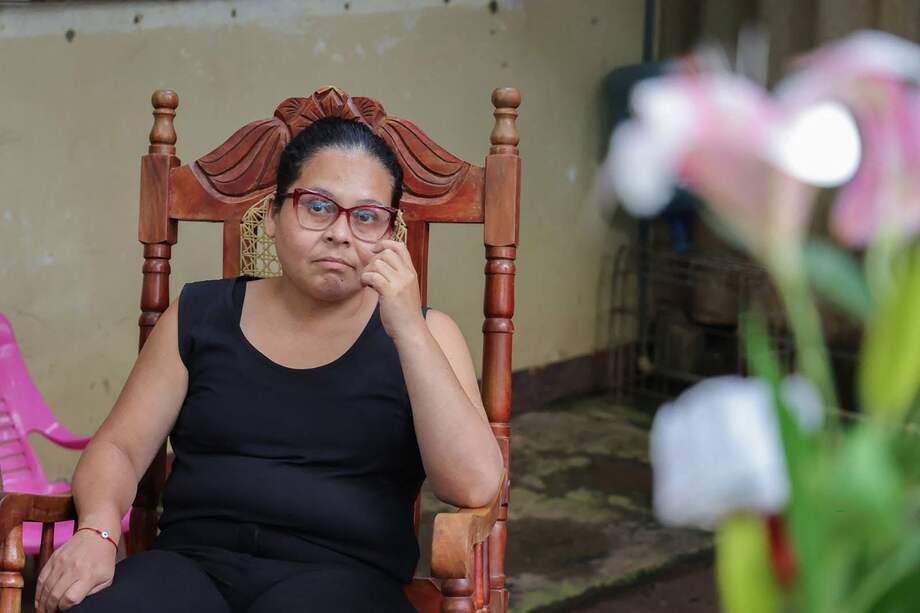 Fabiola Tercero desapareció luego de que siete policías asaltaron su domicilio en julio del año pasado, según Reporteros Sin Fronteras. No se sabía nada de ella hasta que apareció en la prensa oficialista de Nicaragua.