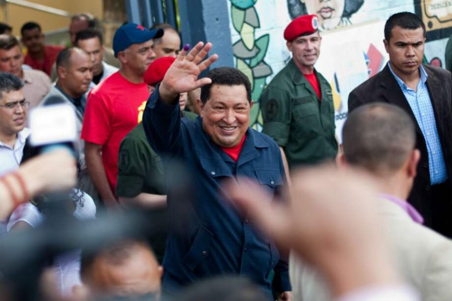 Hugo Chávez después de depositar su voto el pasado domingo.