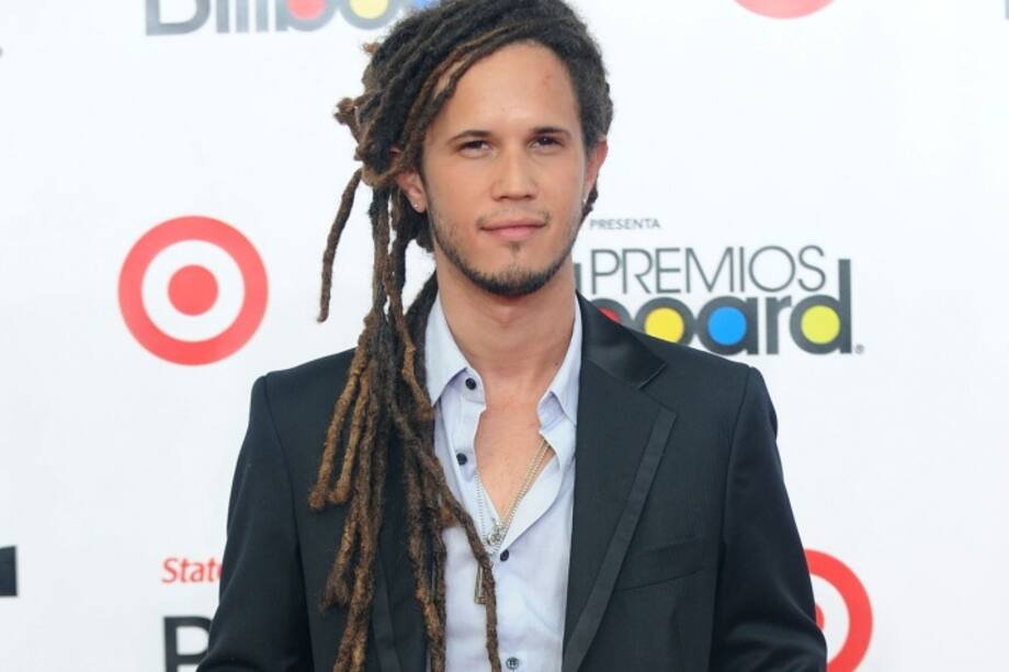 Vicente García estrena “Carmesi’’