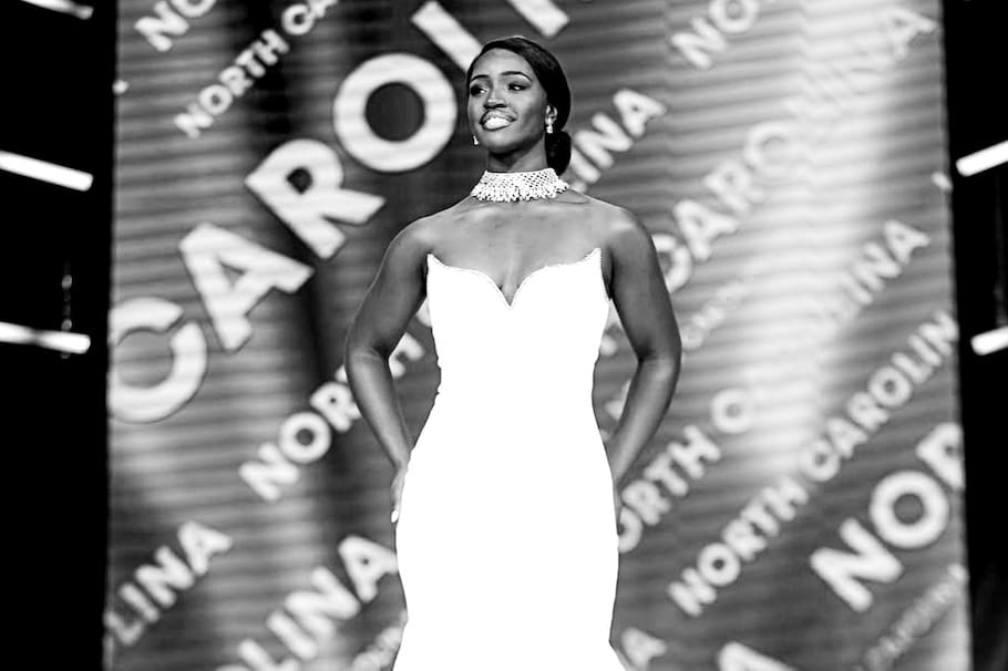 “Nos parte el corazón”, dijo la familia de Carrie Everett, quien llevaba menos de un año en un tratamiento para erradicar su enfermedad.