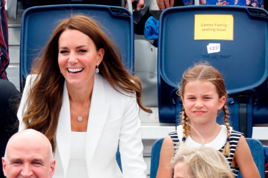 La hija del príncipe William y la princesa Kate Middleton se ha convertido en la princesa con más riendas y carácter de la Casa Real Británica. Conoce más de la pequeña Charlotte de Cambridge.