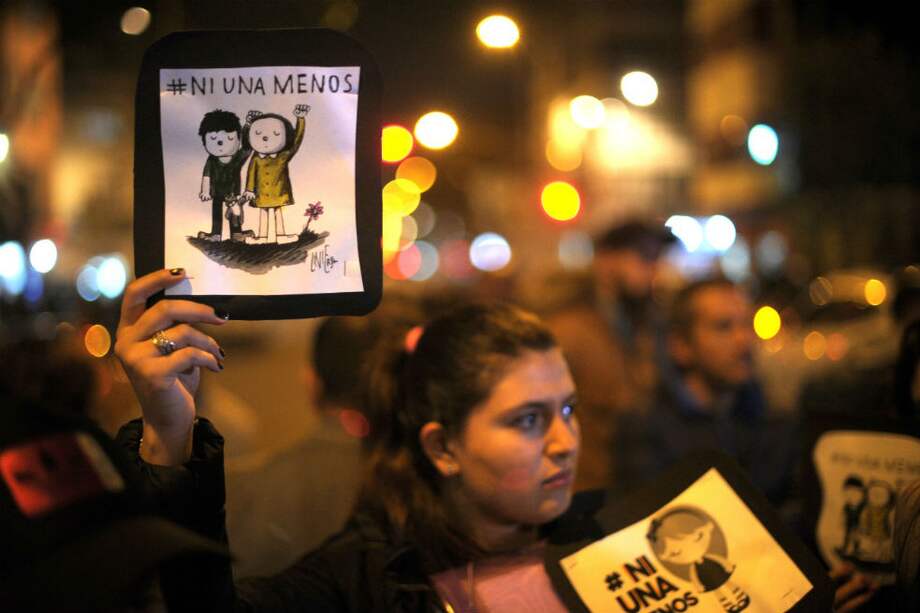 El pasado viernes, el Distrito convocó un plantón, en el centro de Bogotá, para rechazar el maltrato contra los niños y exigir que tragedias como esta no se repitan. / Cristian Garavito-El Espectador