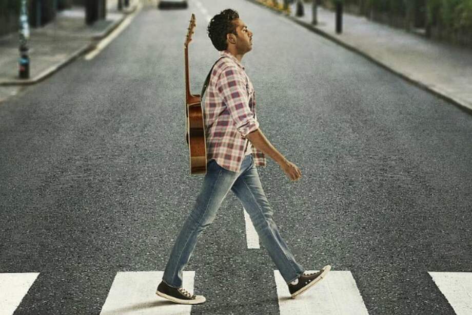 Además de Jack Malik, en la película "Yesterday" también figuran el cantante británico Ed Sheeran, que hace de él mismo, y la actriz Kate McKinnon, que da vida a Deborah, la mánager del protagonista. / Cortesía