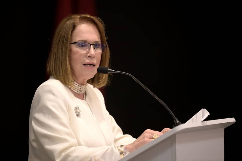 Clara Inés Chaves, cónsul de la República del Congo, durante el evento de Diplomacia Cultural África–Colombia.