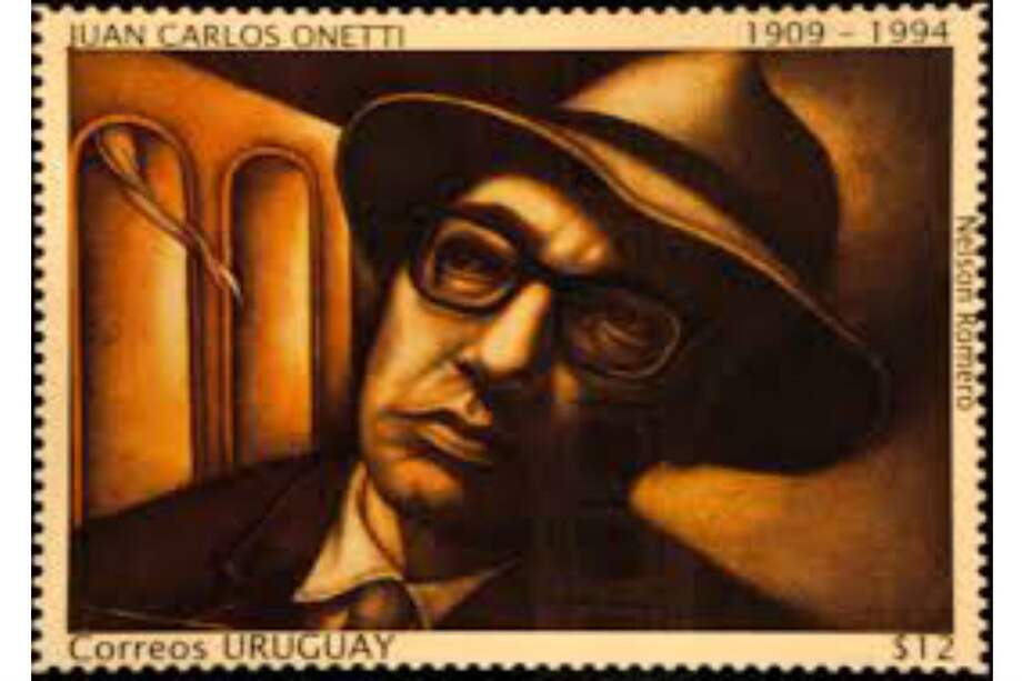 Un sello de correos de Uruguay, en honor a Onetti.