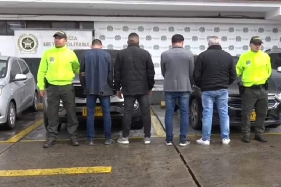 Captura a banda ‘Los Feriados’, por hurto y venta de partes de vehículos en Bogotá