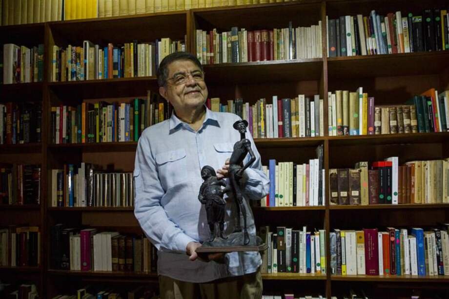 El escritor Sergio Ramírez fue reconocido con el Premio Cervantes de literatura 2017. / EFE