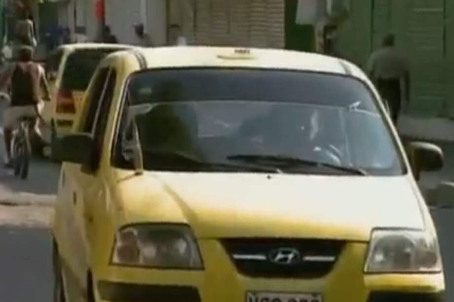 Ofrecen $10 millones por información de asesinos de dos taxistas en Cali