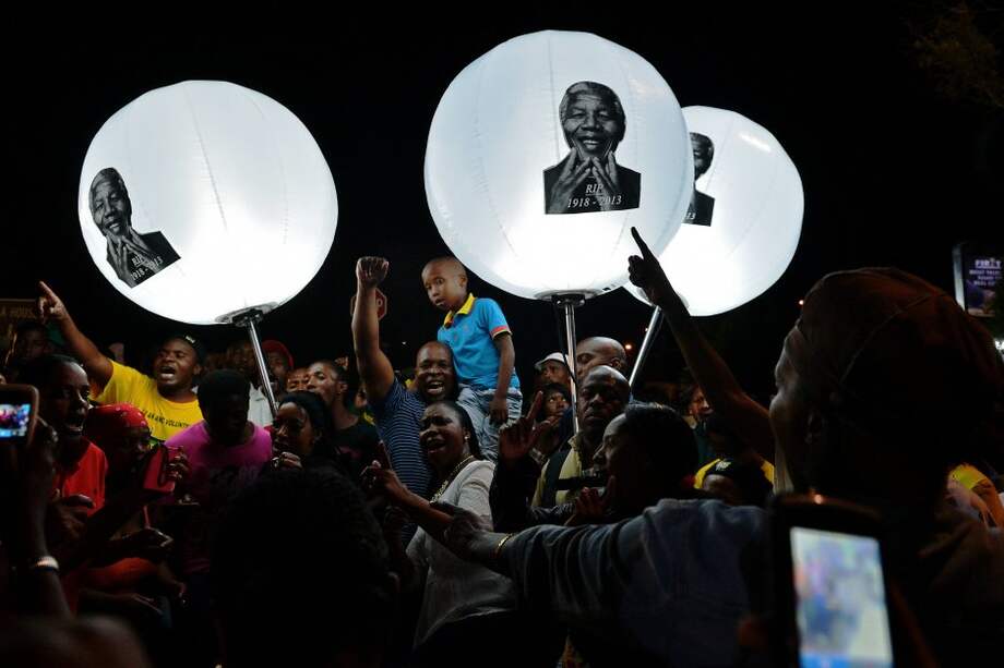 Sudáfrica celebra día de oración en honor de Madiba