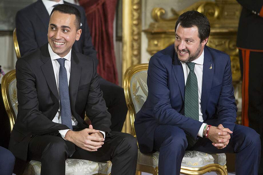 Luigi Di Maio (izq) y Matteo Salvini (der), vice primeros ministros de Italia. / Bloomberg