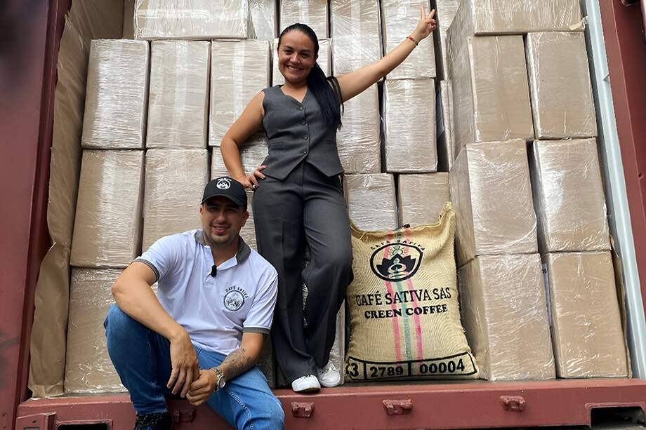 Nicolás Ruiz y Katherine Bedoya, los emprendedores detrás de Café Sativa.