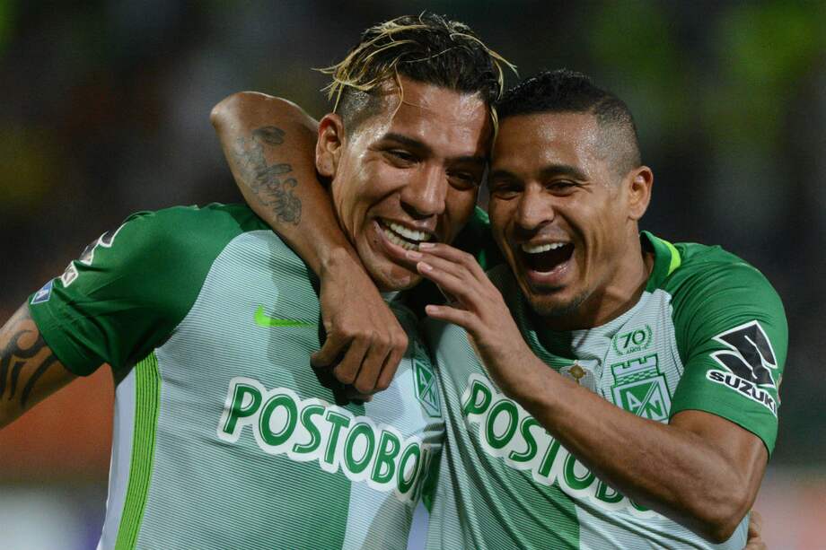 Dayro Moreno (izq.) junto a Macnelly Torres. Luis Benavides
