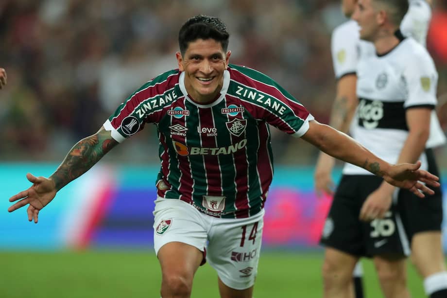 German Cano de Fluminense celebra su gol, en un partido de los cuartos de final de la Copa Libertadores entre Fluminense y Olimpia en el estadio Maracaná en Río de Janeiro (Brasil).