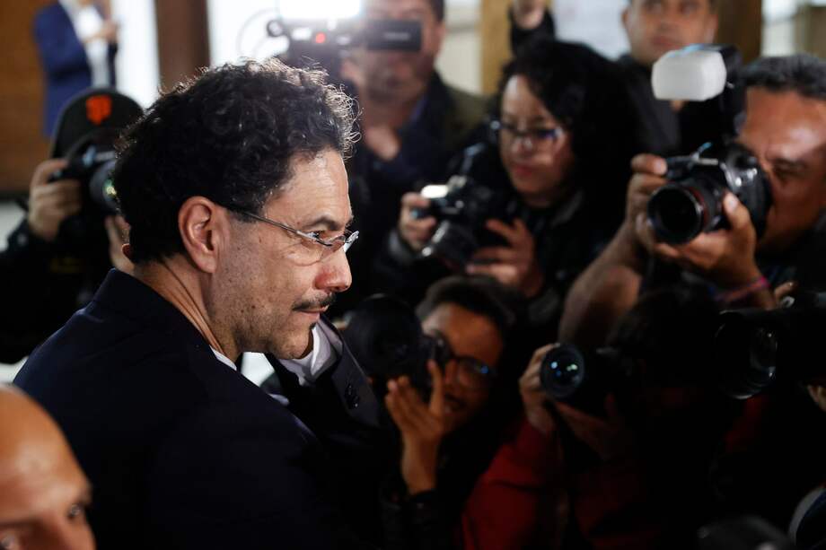 “Vale la pena resaltar las formas maduras, coherentes y rigurosas de Iván Cepeda en el ejercicio de la política”: Javier Ortiz Cassiani.