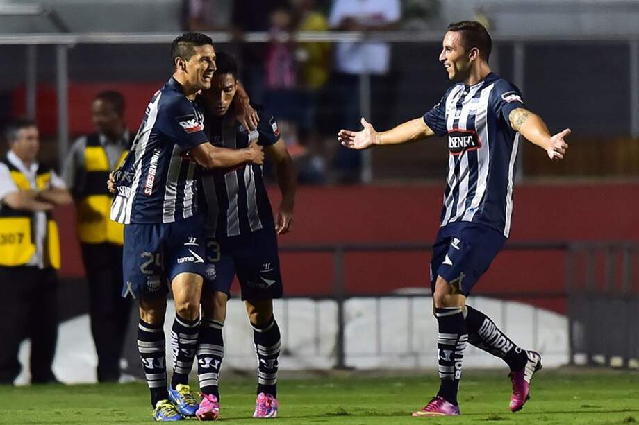 Emelec de Ecuador debe vencer 2-0 a Sao Paulo para avanzar a las semifinales de la Copa Sudamericana. Foto: AFP