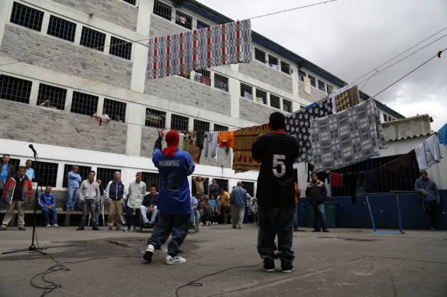 Los raperos “Nigga” y “Fumaz” Bolívar crearon el estudio de grabación en La Modelo. / Mario Grande